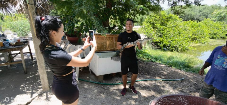 *Private Turtle Hatching 3 Palos Lagoon & Crocs Farm & Lunch - Savor the Delicious Lunch