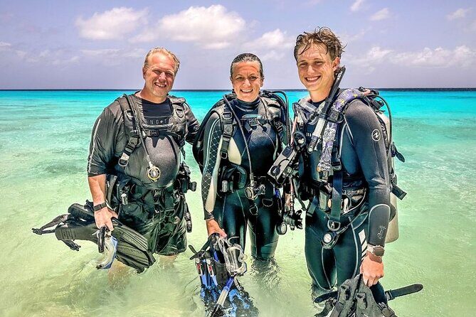 Private Two-Tank Shore Dive for Solo Cruise Travelers in Bonaire - Setting the Scene for Your Bonaire Underwater Adventure