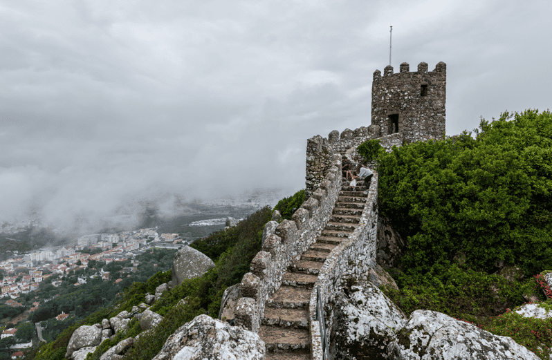 Private Unforgetable Full Day Tour in Sintra - Visiting Pena Palace, Monserrate, and Botanical Gardens