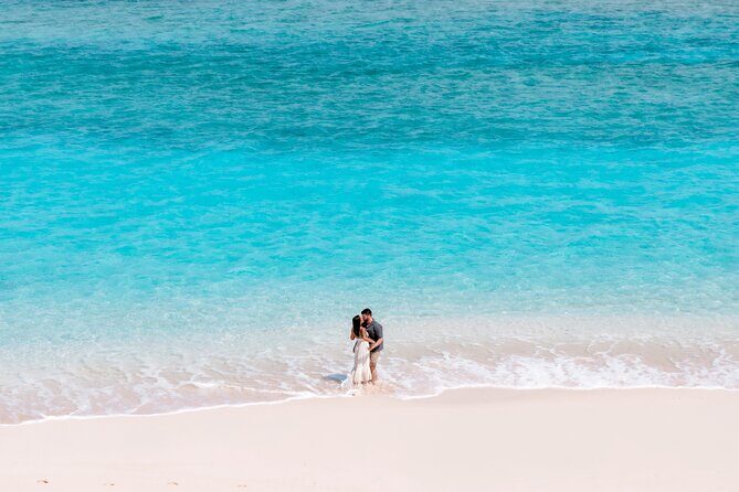 Private Vacation Photoshoot with Photographer Georgetown Bahamas - Who Would Love This Experience?