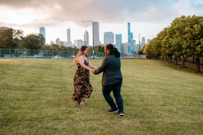 Private Vacation Photoshoot with Photographer in Cleveland - Authenticity and Reviews: What Travelers Say