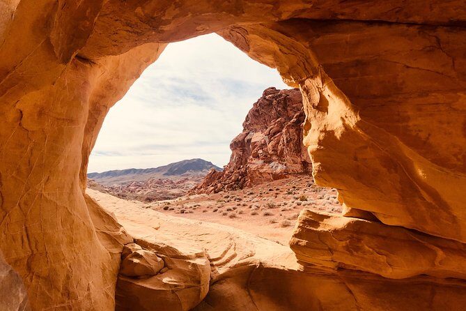 Private Valley of Fire Hiking Tour from Las Vegas - Key Points
