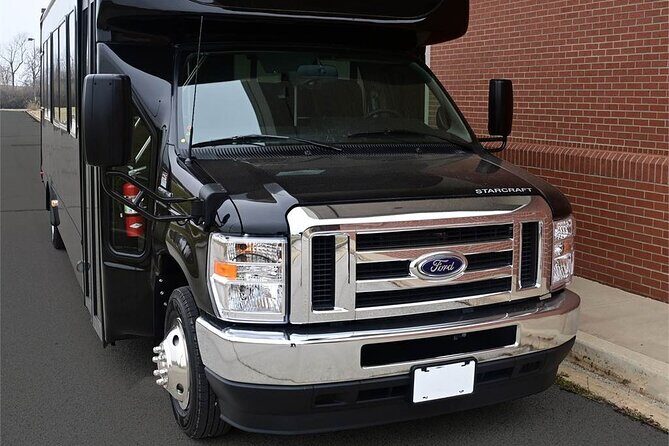 Private Van or Bus Arrival from Ottawa Airport YOW to Ottawa City - A Closer Look at the Experience