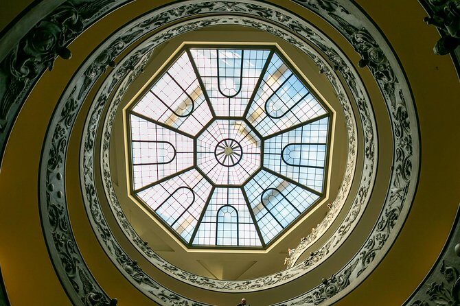 Private Vatican Tour with Sistine Chapel & Basilca Fast Access - Ease and Convenience from the Start