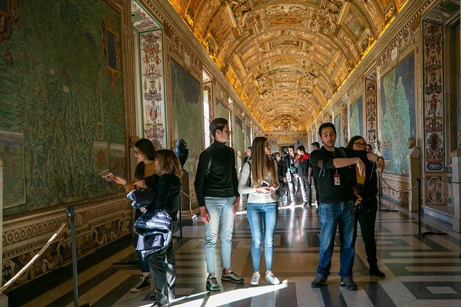 Private Vatican Tour with Sistine Chapel & Basilca Fast Access - The Raphael Rooms: Artistic Masterpieces