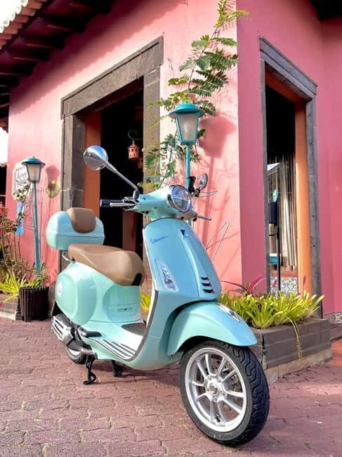Private Vespa Tour Funchal & Câmara Lobos (3hrs) - Who Should Consider This Tour?
