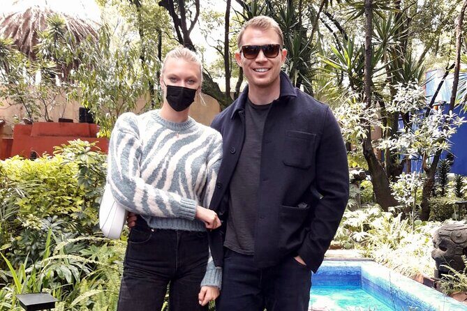 Private VIP Frida Kahlo Art Tour With An Expert In Art - Analyzing the Value