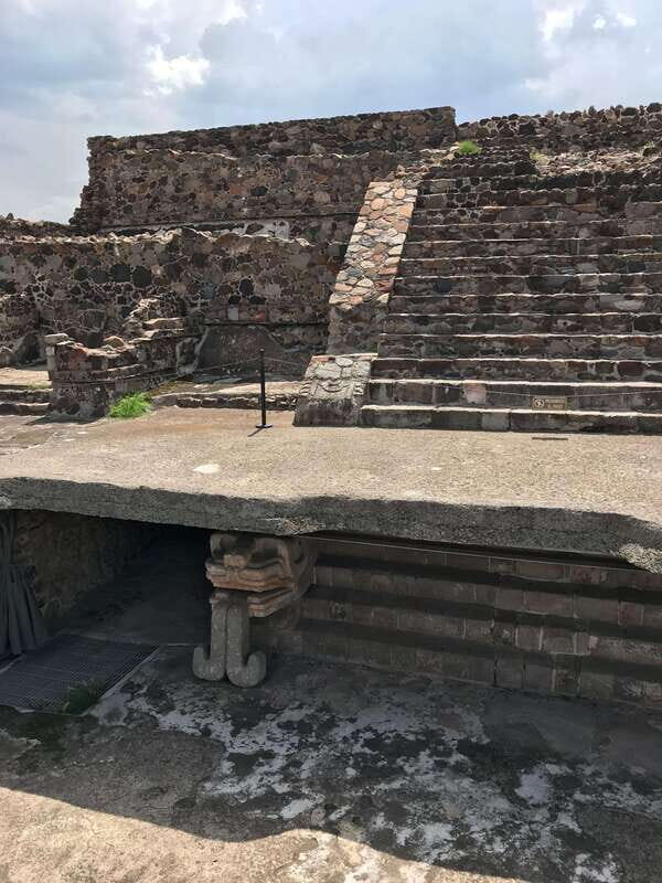 Private VIP Tour Teotihuacán: Transport+English Local Guide - The Experience: What to Expect