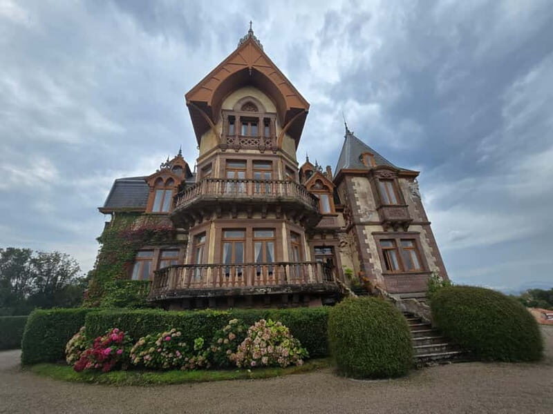 Private visit to the House of the Dukes of Almodovar in Comillas - Exploring the House of the Dukes of Almodóvar in Comillas: A Travel Review