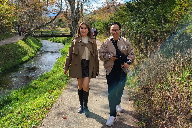 Private W/ Local: Memorable Mt Fuji Views Kawaguchiko Highlights - Local Mochi and Street Photography