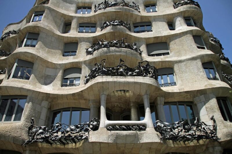 Private Walking Tour Of Casa Mila With Reserved Access - Tour Experience