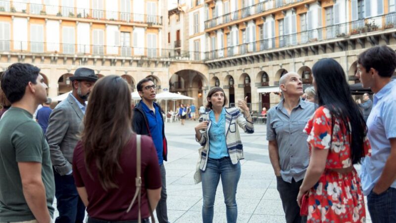 Private Walking Tour of Essential Spots of San Sebastian - Accessibility and Group Information