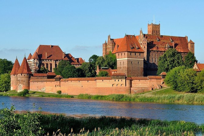 Private Walking Tour of Gdansk + Amber Museum + Malbork Castle - Inclusions and Amenities