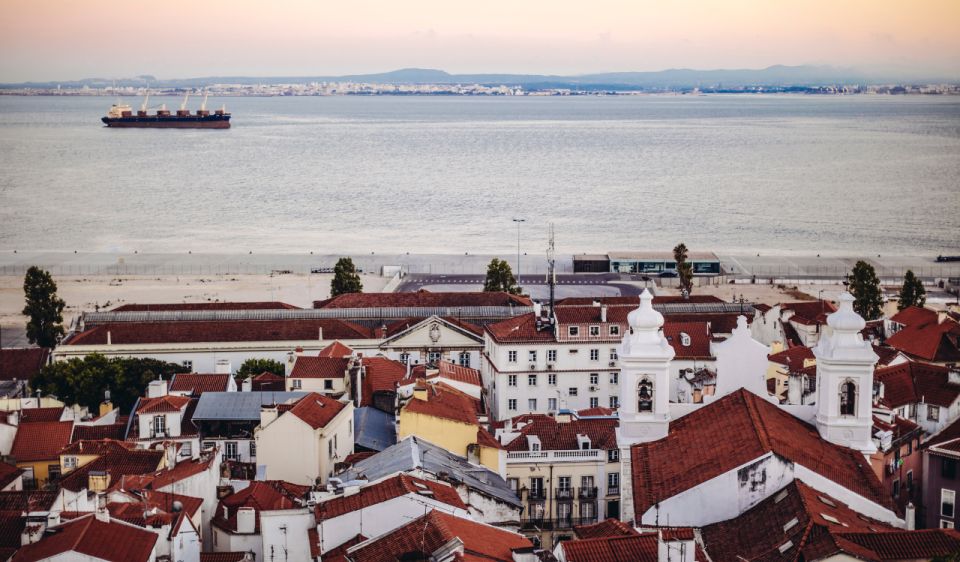Private Walking Tour of Lisbon With Official Tour Guide - Inclusive Tour Details
