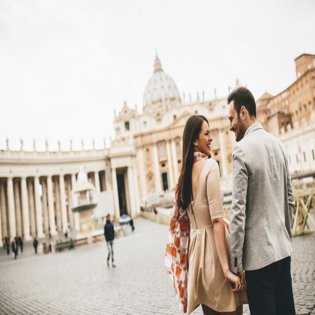Private Walking Tour of Rome With Timber Boat Cruise - Embarking on Timber River Cruise