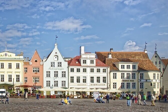 Private Walking Tour of Tallinn Old Town - A Balanced Look: Pros and Cons
