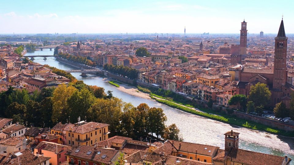 Private Walking Tour of Verona With Tickets Included - Discover Piazza Delle Erbe
