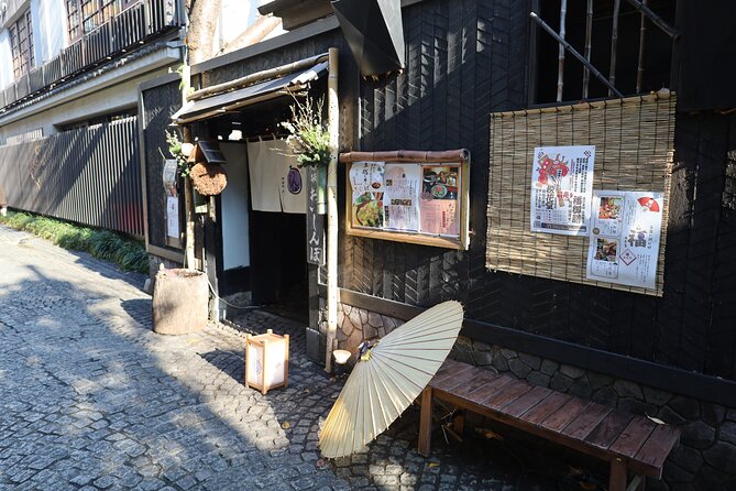 Private Walking Tour: The Little Kyoto of Tokyo, Kagurazaka - Discovering Artisanal Crafts in Kagurazaka
