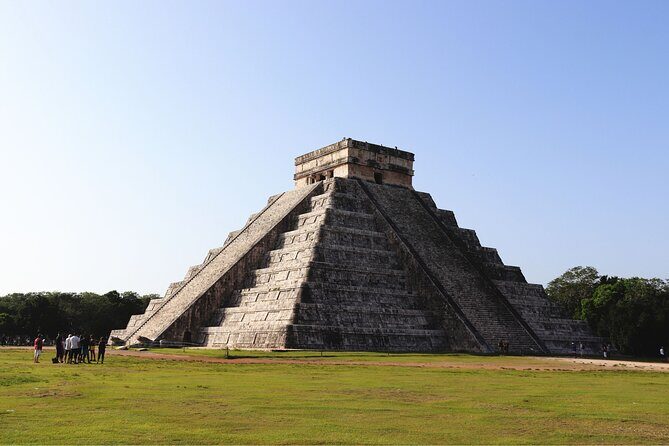 Private Walking Tour with a Local Guide in Chitzen Itza - Key Points