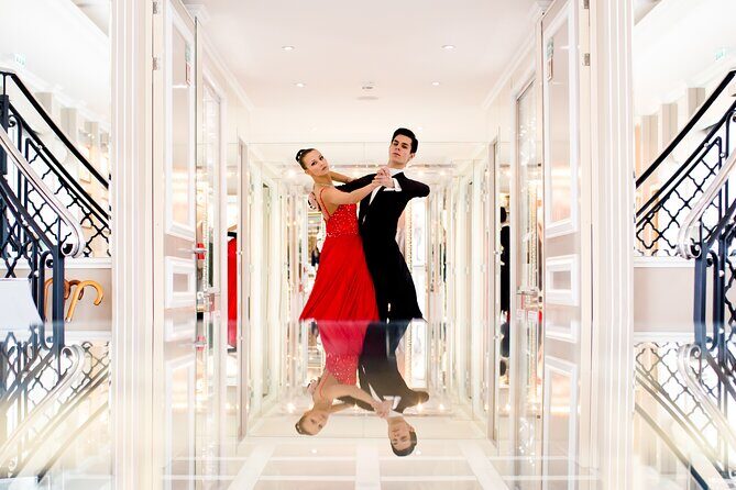 Private Waltz Workshop for Friends & Families (4-14 guests) - Key Points