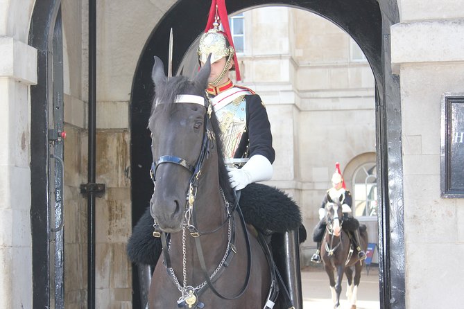 Private Westminster, Whitehall, and Windsor Castle Tour by Train. - Train Journey to Windsor