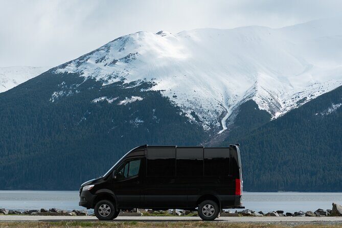 Private Wildlife, Glacier & Gold Panning (Panoramic Van Max 9) - Alaska Wildlife Conservation Center: Native Wildlife Sanctuary