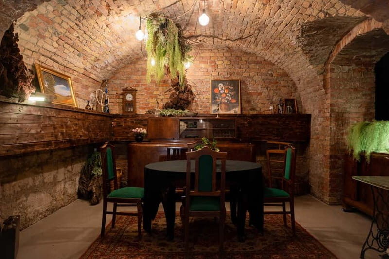 Private wine tasting event in authentic ambiance in Budapest - Practical Tips for Visitors