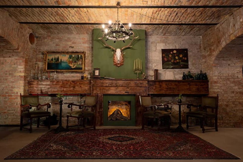 Private wine tasting event in authentic ambiance in Budapest - The Sum Up