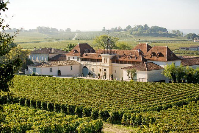 Private wine trip to Saint-Emilion aboard vintage French presidential car - Frequently Asked Questions