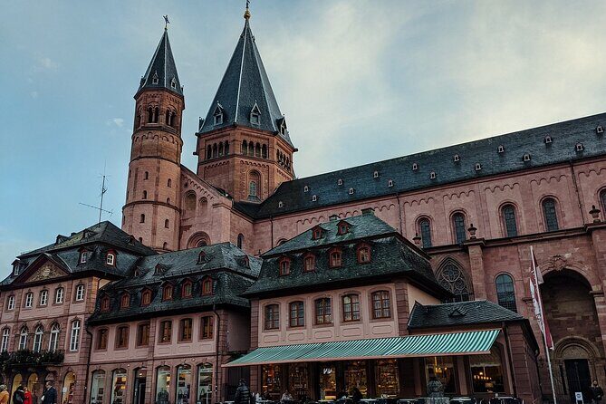 Private Xmas Market Hopping with wine tasting and gondola ride - Practical Details and Considerations