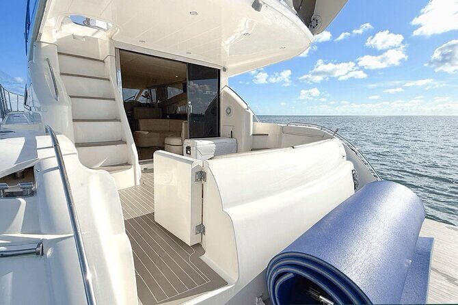 Private Yacht 60' +2 Jet Ski | + 1 Free Hour | Miami Yacht Rental - Pricing and Value