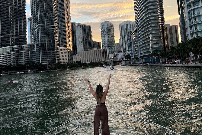 Private Yacht Cruise in Miami Beach - Key Points