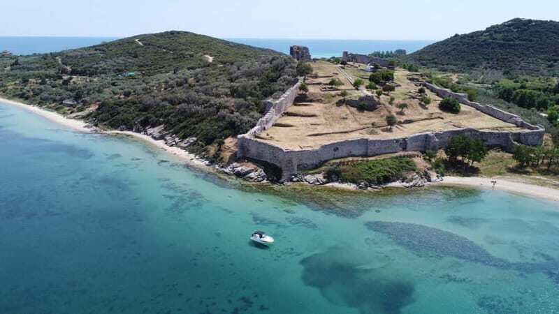 Private Yacht Cruise with Activities - Key Points