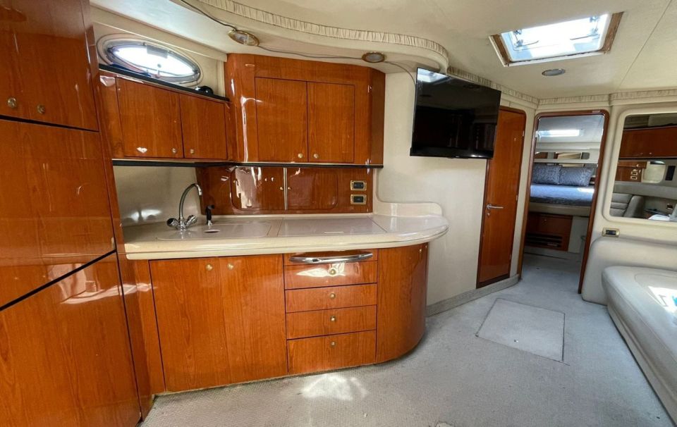 Private Yacht in Cancun for Maximun 15 People - Capacity and Pricing