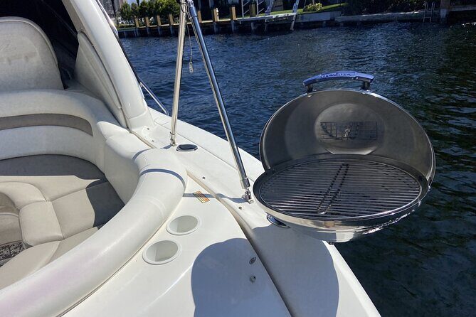 Private Yacht in Punta Cana, Unlimited Drinks and HipHop Music - The Snorkeling and Dolphin Viewing Stops