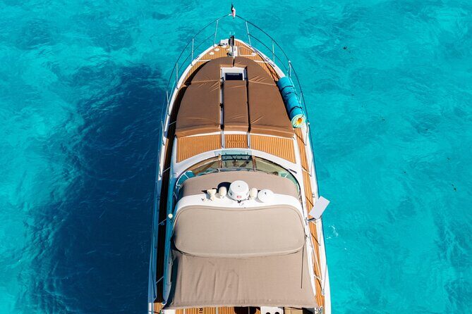 Private Yacht Rental Cancun Up to 15 passengers Isla Mujeres - An In-Depth Look at the Yacht Experience