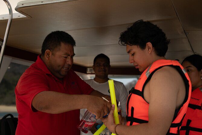 Private Yacht Tour of the Bays of Huatulco - Practical Considerations and Tips