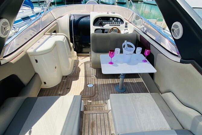 Private Yacht Tour with Drinks and Snorkeling in Gran Canaria - Who Is This Tour Best For?