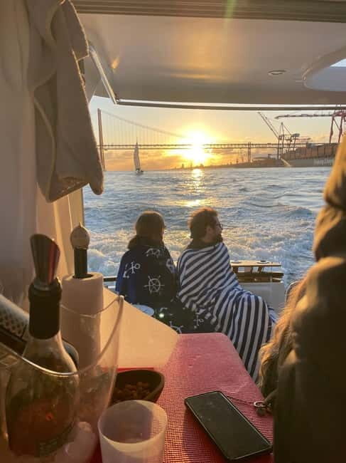 Private yacht tour with wines on board - FAQ