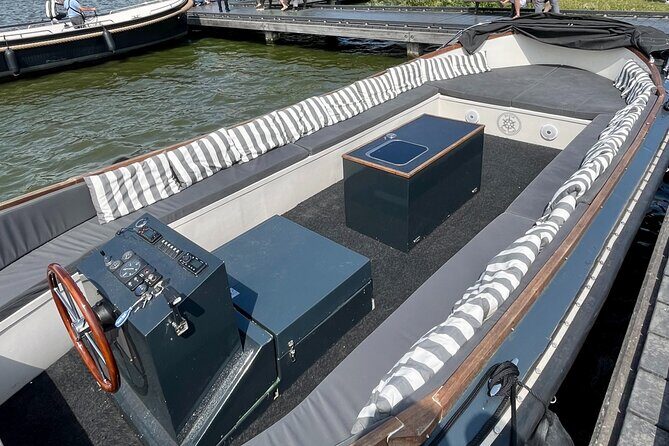 Private Zaanse Schans Windmill Cruise On Luxury Boat - Who Will Love This Tour?