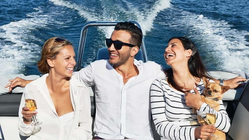 Procida: Boat tour until sunset with swim and lunch - An Introduction to the Procida Boat Tour