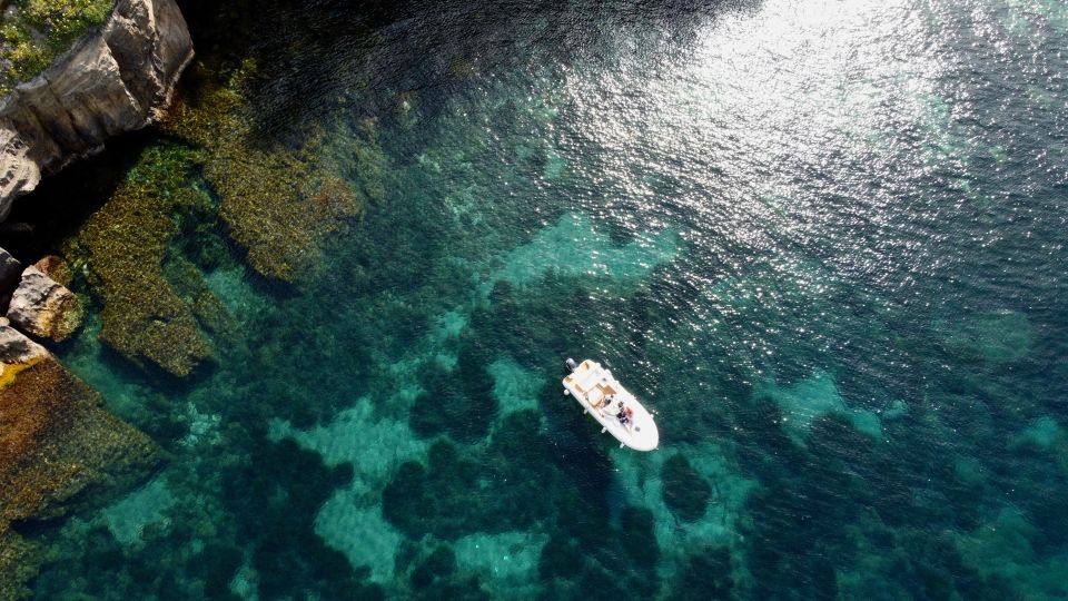 Procida: Boat Tour With Swimming Stops and Underwater Photos - Itinerary and Route