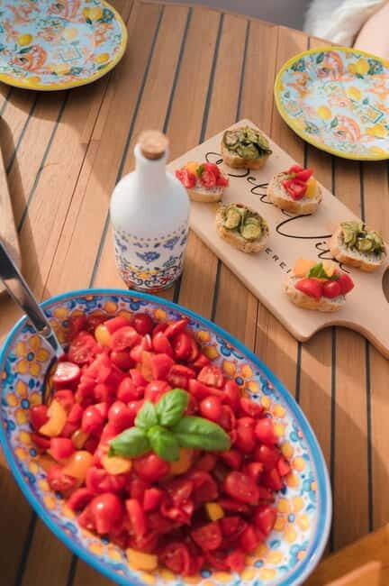 Procida: Complete boat tour of the island with swimming stops and snacks - Who Should Consider This Tour?