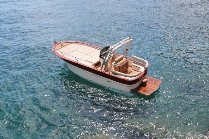 Procida Island Tour by Boat 2h 15M With Swimming and Underwater Photos - Meeting Location