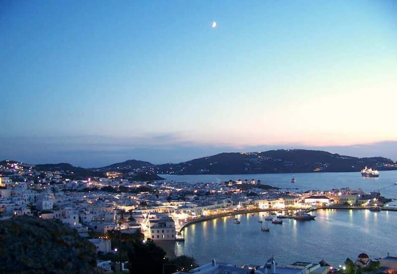 Prodigious Family Walking Tour in Mykonos - Key Points