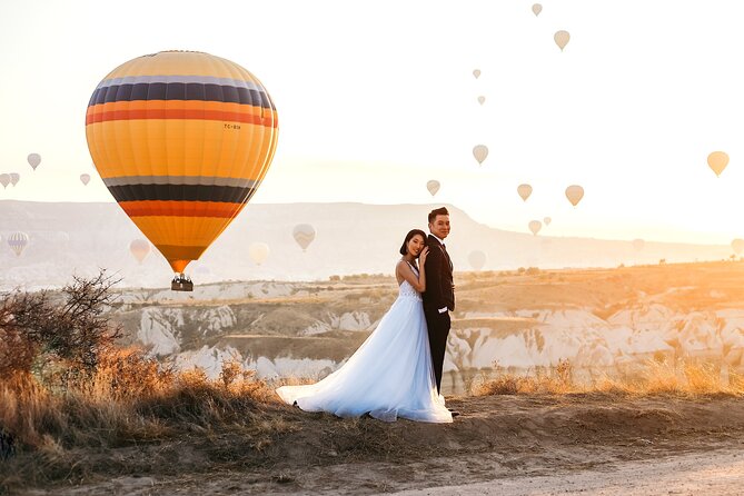 Professional Photo Shoot in Cappadocia - in Sunrise With Hot Air Balloons - Personalized Photo Editing and Delivery