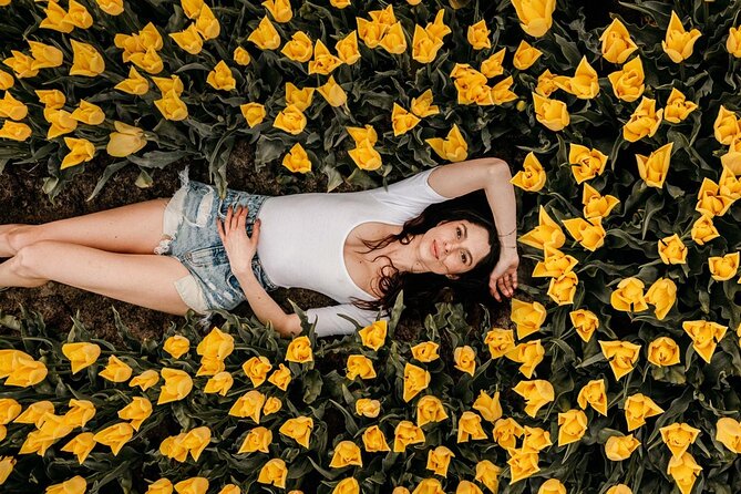 Professional Photoshoot at Private Tulip Field - Good To Know