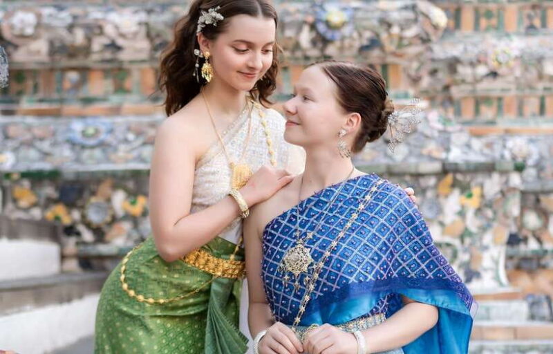 Professional Thai Costume Photography at Wat Arun, Bangkok - Costume Rental Information