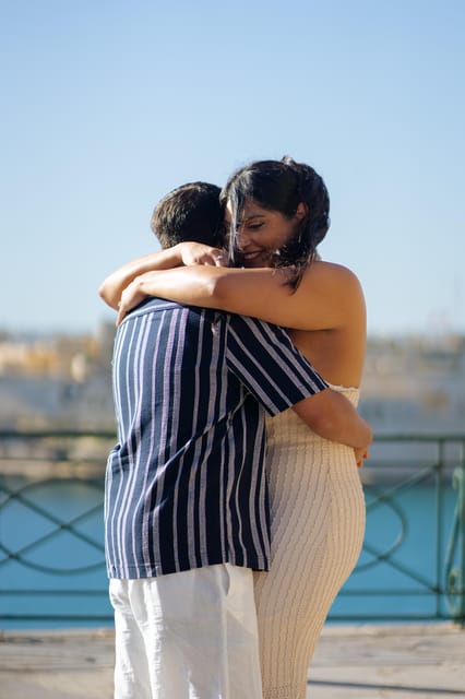Proposal Photoshoot with Professional Photographer in Malta - Practical Details: Scheduling, Accessibility, and Group Size