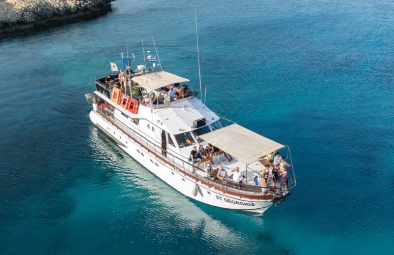 Protaras: 80S and 90S Sunset Cruise With Cypriot Dinner & DJ - Cruise Experience